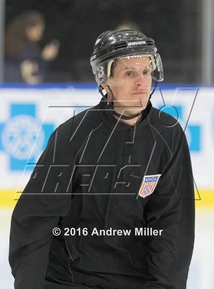 Thumbnail 3 in Mamaroneck vs. West Genesee (NYSPHSAA Division 1 Final) photogallery.