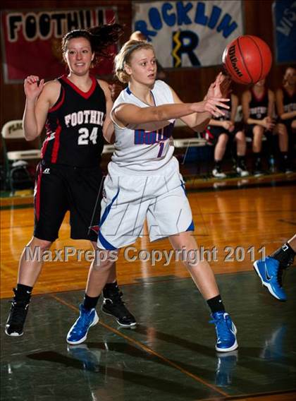Thumbnail 2 in Folsom vs. Foothill (Coach G Memorial) photogallery.