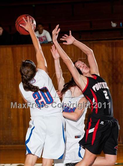 Thumbnail 2 in Folsom vs. Foothill (Coach G Memorial) photogallery.
