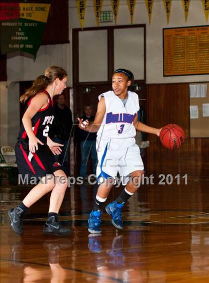 Thumbnail 2 in Folsom vs. Foothill (Coach G Memorial) photogallery.