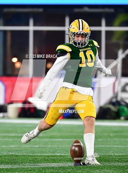 Thumbnail 3 in Marshfield vs King Philip Regional (MIAA D2 Final) photogallery.