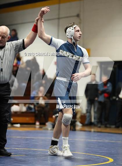 Thumbnail 2 in Gray's Creek vs Cape Fear (State Duals Round 3) photogallery.