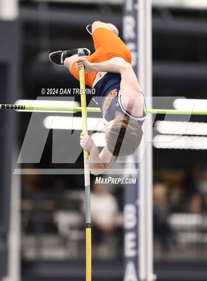 Thumbnail 2 in VHSL State Championship - Class 6 (Pole Vault) photogallery.