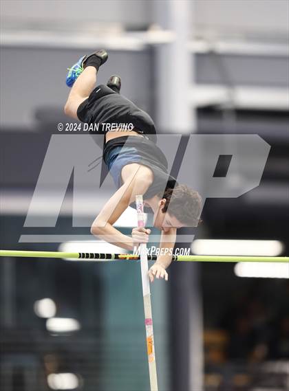 Thumbnail 3 in VHSL State Championship - Class 6 (Pole Vault) photogallery.