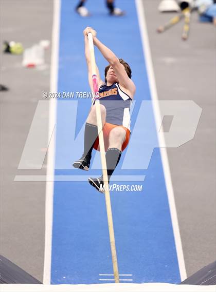 Thumbnail 1 in VHSL State Championship - Class 6 (Pole Vault) photogallery.