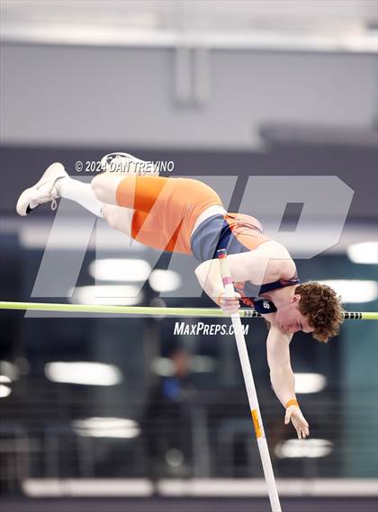 Thumbnail 1 in VHSL State Championship - Class 6 (Pole Vault) photogallery.