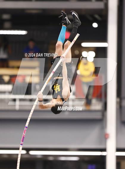 Thumbnail 3 in VHSL State Championship - Class 6 (Pole Vault) photogallery.