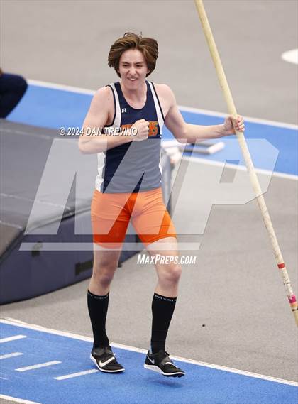 Thumbnail 2 in VHSL State Championship - Class 6 (Pole Vault) photogallery.