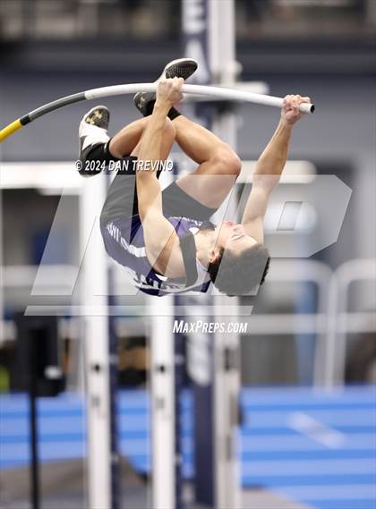 Thumbnail 1 in VHSL State Championship - Class 6 (Pole Vault) photogallery.