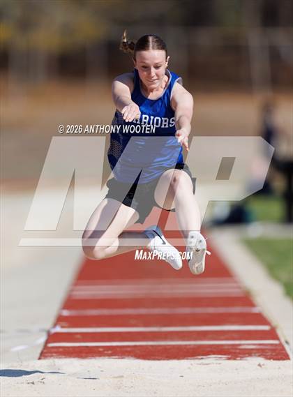 Thumbnail 2 in Warriors Invitational photogallery.
