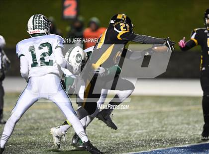 Thumbnail 2 in Garfield vs. Canton Central Catholic (OHSAA Division V Region 17 Final) photogallery.