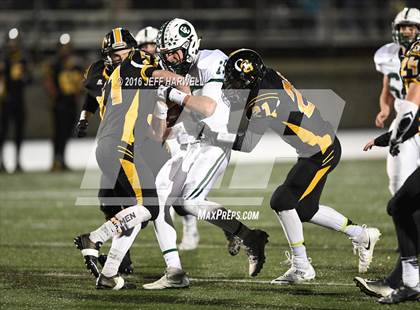 Thumbnail 2 in Garfield vs. Canton Central Catholic (OHSAA Division V Region 17 Final) photogallery.