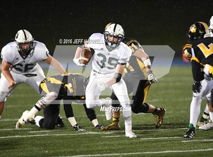 Thumbnail 3 in Garfield vs. Canton Central Catholic (OHSAA Division V Region 17 Final) photogallery.