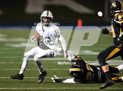 Thumbnail 2 in Garfield vs. Canton Central Catholic (OHSAA Division V Region 17 Final) photogallery.