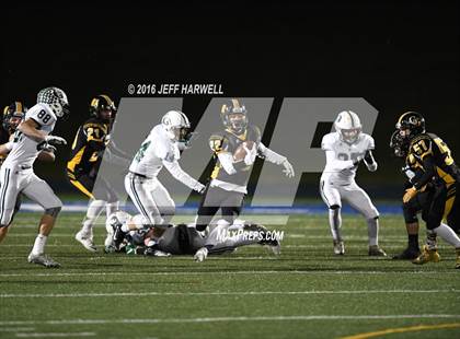 Thumbnail 3 in Garfield vs. Canton Central Catholic (OHSAA Division V Region 17 Final) photogallery.