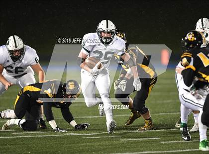 Thumbnail 1 in Garfield vs. Canton Central Catholic (OHSAA Division V Region 17 Final) photogallery.