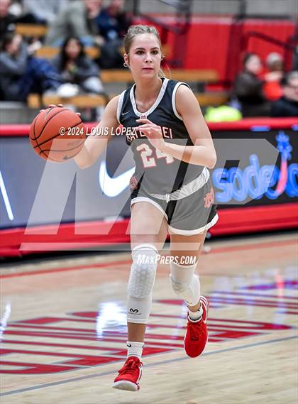 Thumbnail 1 in Esperanza @ Mater Dei (Nike Extravaganza) photogallery.