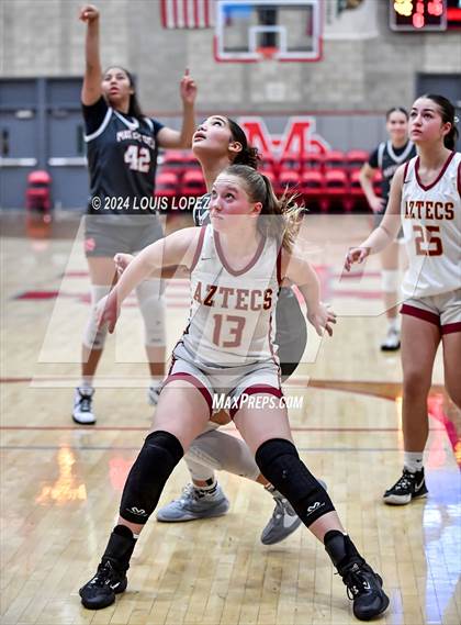 Thumbnail 3 in Esperanza @ Mater Dei (Nike Extravaganza) photogallery.