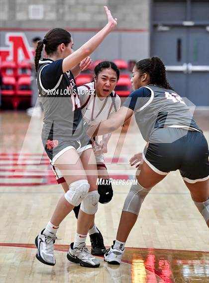 Thumbnail 1 in Esperanza @ Mater Dei (Nike Extravaganza) photogallery.