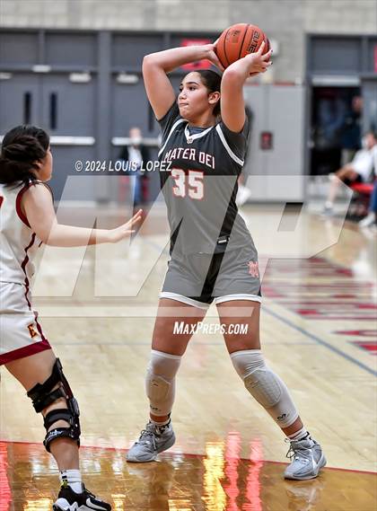 Thumbnail 2 in Esperanza @ Mater Dei (Nike Extravaganza) photogallery.