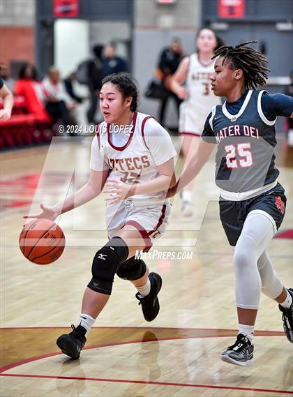 Thumbnail 2 in Esperanza @ Mater Dei (Nike Extravaganza) photogallery.