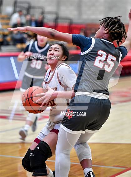 Thumbnail 1 in Esperanza @ Mater Dei (Nike Extravaganza) photogallery.