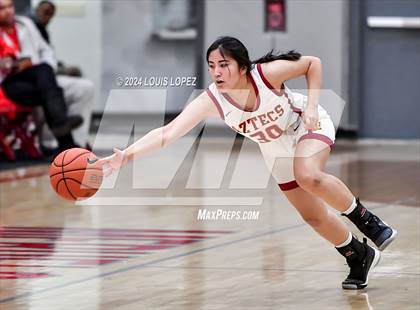 Thumbnail 1 in Esperanza @ Mater Dei (Nike Extravaganza) photogallery.