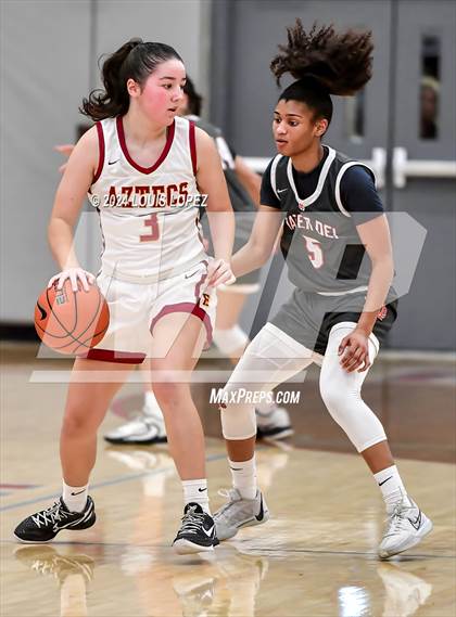 Thumbnail 2 in Esperanza @ Mater Dei (Nike Extravaganza) photogallery.