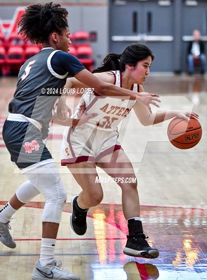 Thumbnail 3 in Esperanza @ Mater Dei (Nike Extravaganza) photogallery.