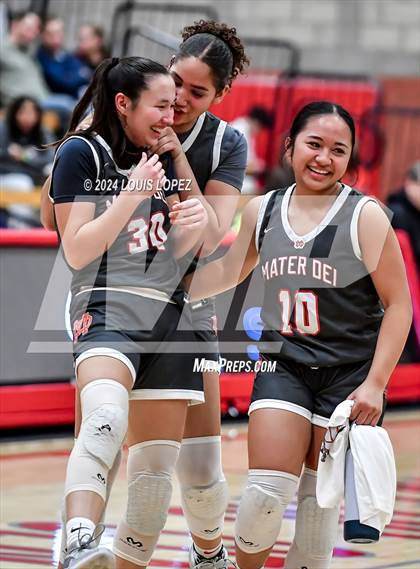 Thumbnail 2 in Esperanza @ Mater Dei (Nike Extravaganza) photogallery.