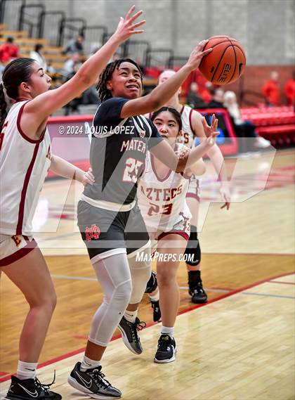 Thumbnail 3 in Esperanza @ Mater Dei (Nike Extravaganza) photogallery.