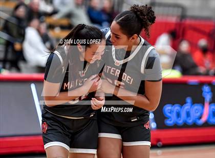 Thumbnail 2 in Esperanza @ Mater Dei (Nike Extravaganza) photogallery.