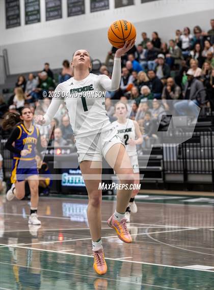 Thumbnail 2 in Fossil Ridge vs. Denver North (CHSAA 6A Round 1) photogallery.
