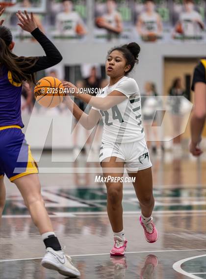 Thumbnail 2 in Fossil Ridge vs. Denver North (CHSAA 6A Round 1) photogallery.