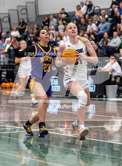 Thumbnail 3 in Fossil Ridge vs. Denver North (CHSAA 6A Round 1) photogallery.
