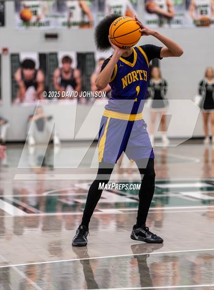 Thumbnail 1 in Fossil Ridge vs. Denver North (CHSAA 6A Round 1) photogallery.
