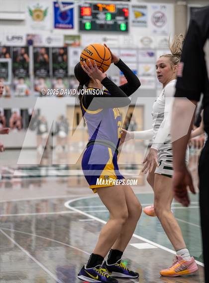 Thumbnail 3 in Fossil Ridge vs. Denver North (CHSAA 6A Round 1) photogallery.