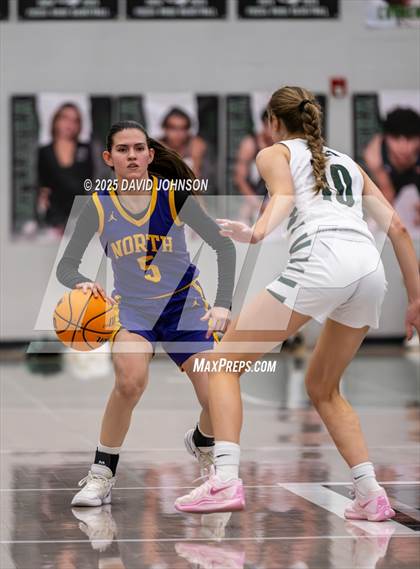 Thumbnail 2 in Fossil Ridge vs. Denver North (CHSAA 6A Round 1) photogallery.
