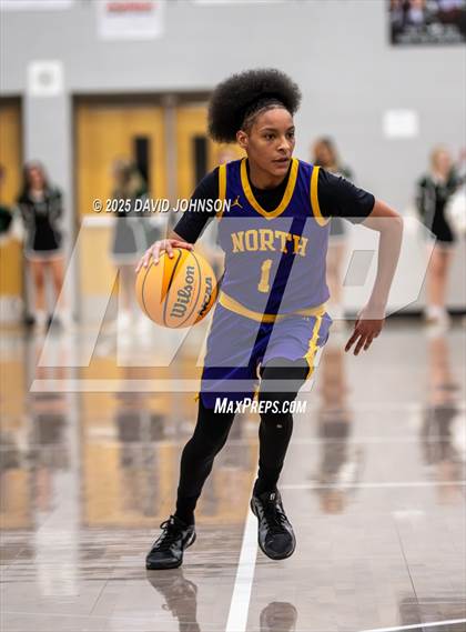 Thumbnail 3 in Fossil Ridge vs. Denver North (CHSAA 6A Round 1) photogallery.