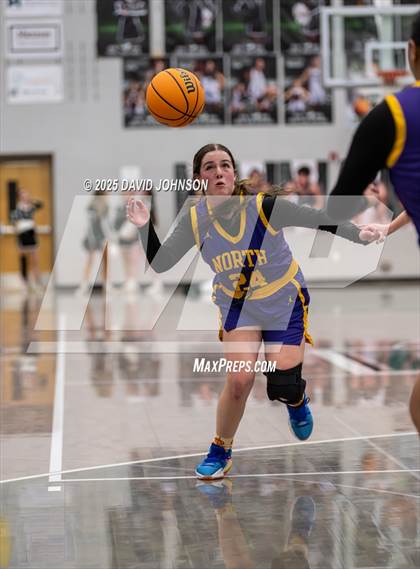 Thumbnail 2 in Fossil Ridge vs. Denver North (CHSAA 6A Round 1) photogallery.