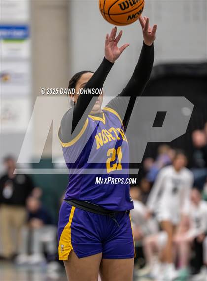 Thumbnail 2 in Fossil Ridge vs. Denver North (CHSAA 6A Round 1) photogallery.