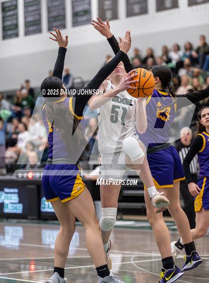Thumbnail 2 in Fossil Ridge vs. Denver North (CHSAA 6A Round 1) photogallery.