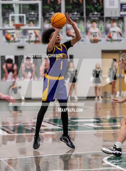 Thumbnail 2 in Fossil Ridge vs. Denver North (CHSAA 6A Round 1) photogallery.