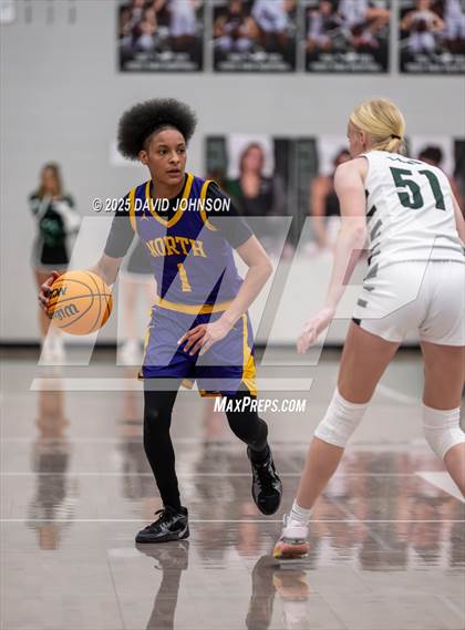 Thumbnail 1 in Fossil Ridge vs. Denver North (CHSAA 6A Round 1) photogallery.
