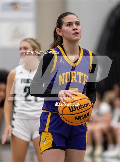Thumbnail 3 in Fossil Ridge vs. Denver North (CHSAA 6A Round 1) photogallery.