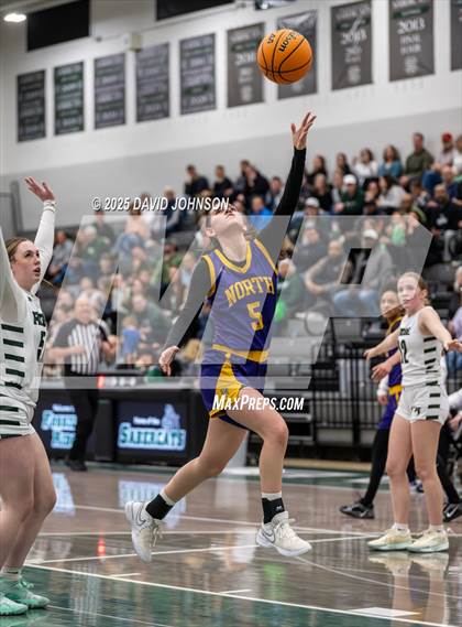 Thumbnail 2 in Fossil Ridge vs. Denver North (CHSAA 6A Round 1) photogallery.