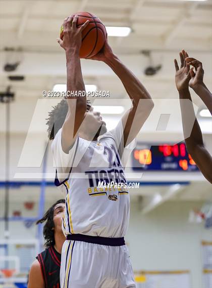 Thumbnail 3 in Centennial vs. Lemoore photogallery.