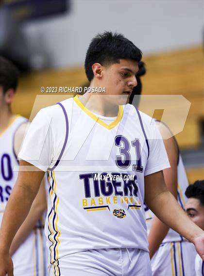 Thumbnail 1 in Centennial vs. Lemoore photogallery.