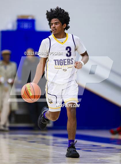 Thumbnail 3 in Centennial vs. Lemoore photogallery.