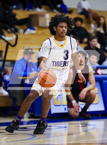Thumbnail 3 in Centennial vs. Lemoore photogallery.